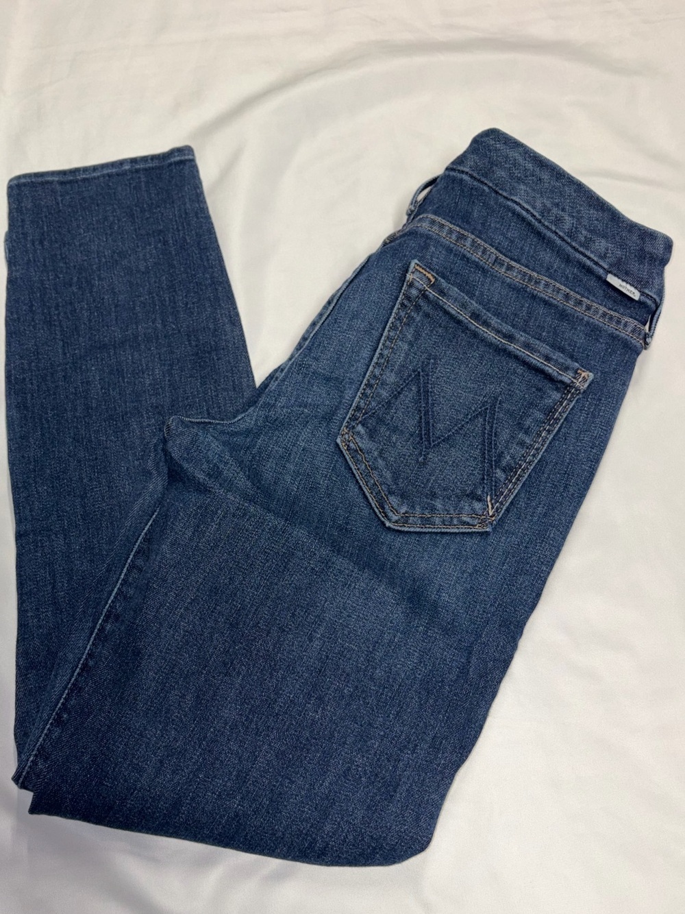 MOTHER Women's Dark Blue Skinny Jeans. Lot B